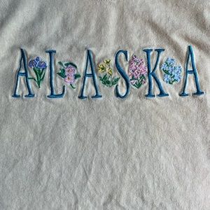 Embroidered cropped Alaska t-shirt